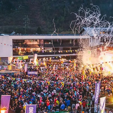 423 - Penthouse Centrum Near Area Apartmán *