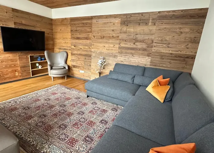 423 - Penthouse Centrum Near Area Daire